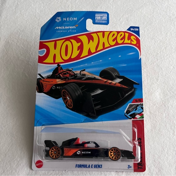 Hot Wheels Formula 1 Bundle 9 Cars Collectible Mercedes Oracle Williams McLaren - Picture 6 of 6